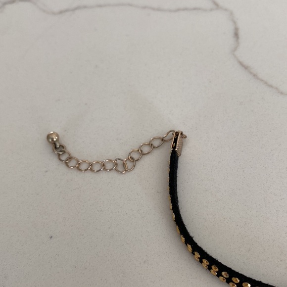 🍎Free with Purchase🍎 Black Layering Bracelets - Picture 5 of 6